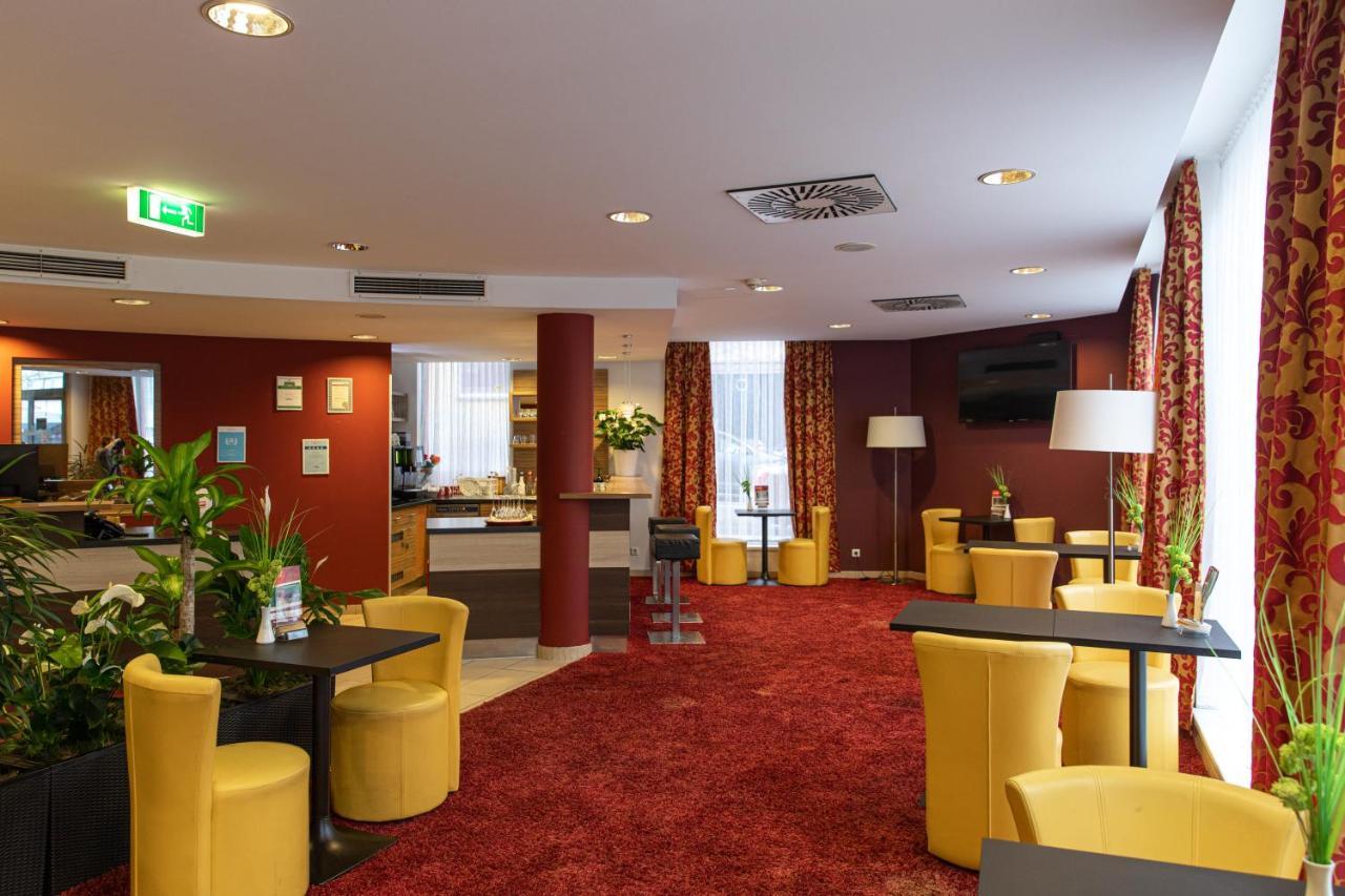 Senator Hotel Viena Exterior foto